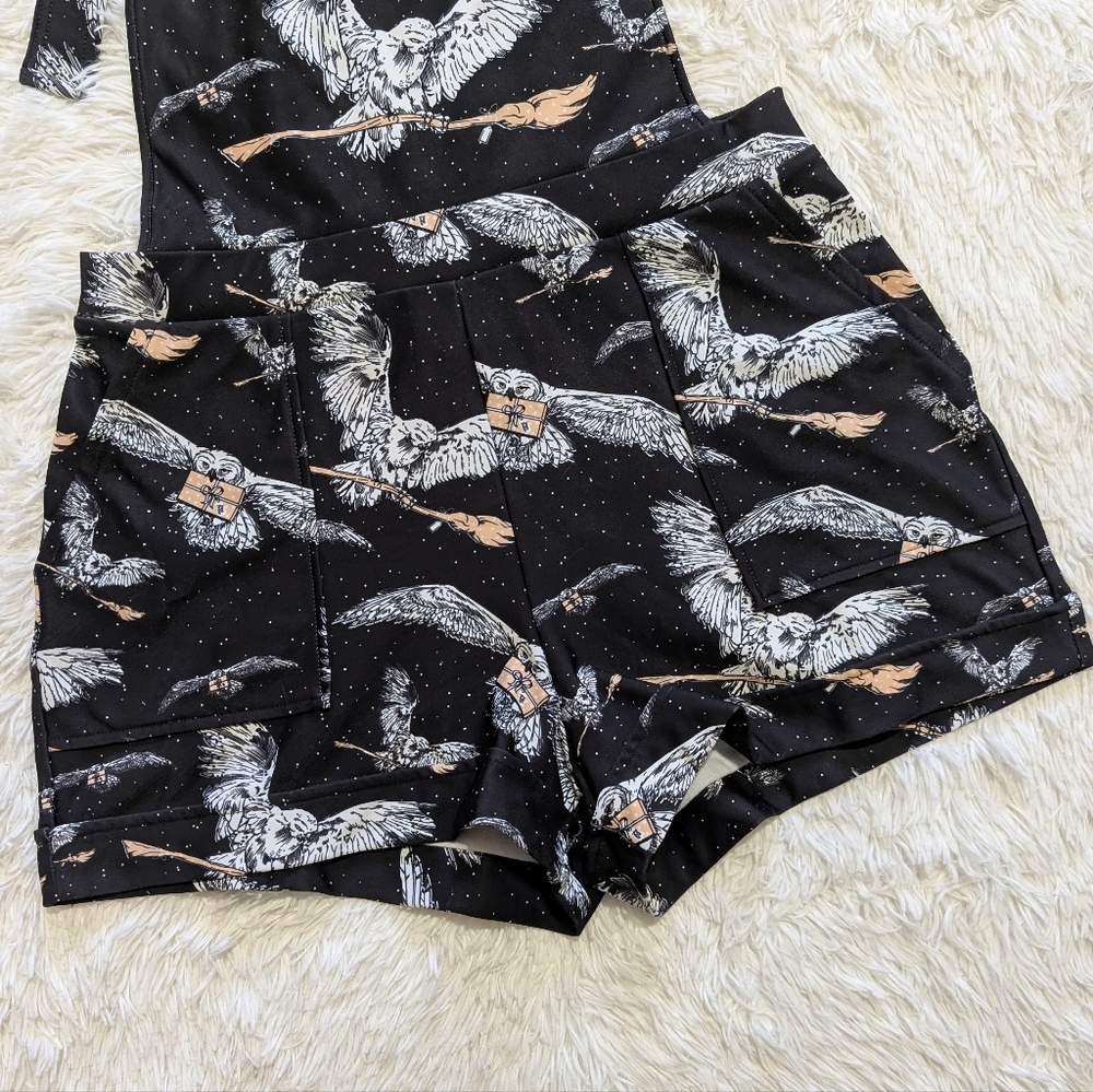 Blackmilk x Harry Potter Owl Post Hedwig Broomstick Short Overalls Large - Picture 6 of 12